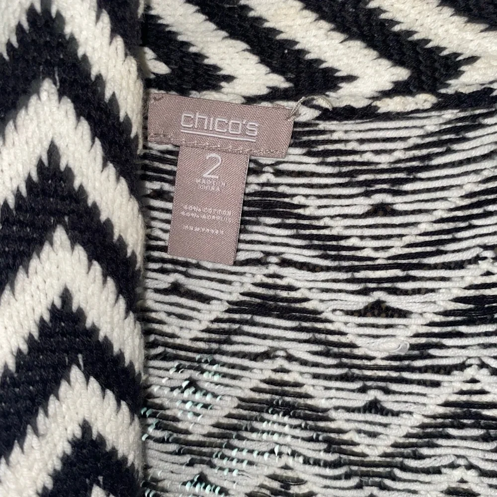 Chico’s cardigan size 2 - Picture 3 of 4